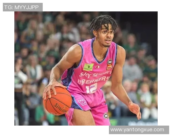 开拓者新星谢顿-夏普的体现与潜力：提高的背面躲藏的困惑